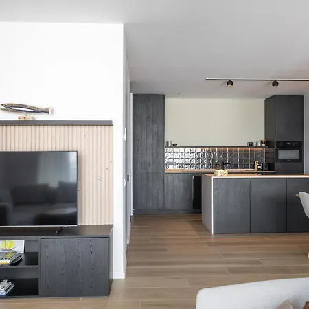 Lecomte - Arthur Seaview Suite 207