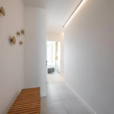 Lecomte - Arthur Seaview Suite 207 Apartment *